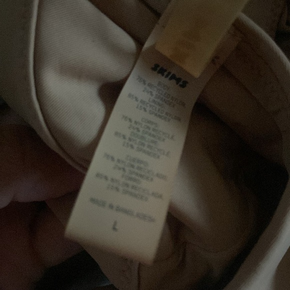 Skims Swim Bikini Top Sz L Nude - Picture 4 of 4